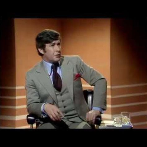 Dave Allan Desert Island Discs Interviewed in the 70s Religious Jokes, Sketch Youtube, British Humour, Dave Allen, Billy Connolly, Comedy Clips, Abbott And Costello, Funny Video Clips, British Comedy