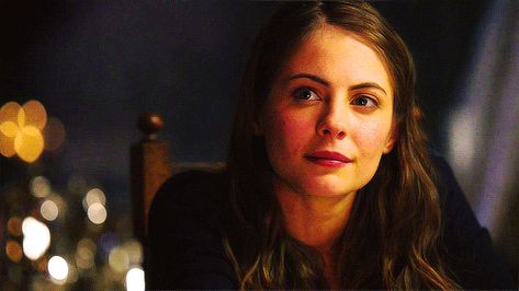 Willa Holand, Willa Holland Gif, Willa Holland, Thea Queen, The Danish Girl, Arrow Tv, Lily Evans, Design Lighting, Royal Design