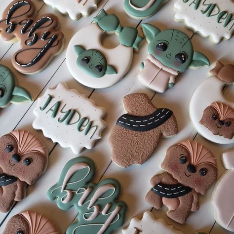 Star Wars Baby Shower Cookies, Star Wars Baby Shower Ideas, Star Wars Cake Pops, Star Wars Themed Nursery, Baby Shower Tree, Disney World Birthday, Sweet Baby Shower Ideas, Baby Boy Cookies, Star Wars Cookies