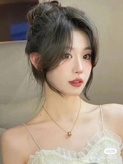 Korean Long Hairstyle, Layers For Long Hair, Pretty Hair Cuts, Hairstyle Ideas Easy, Long Hairstyle Ideas, Haircuts For Long Hair With Layers, Hair Style Korea, Face Framing Bangs, Hair Inspiration Long