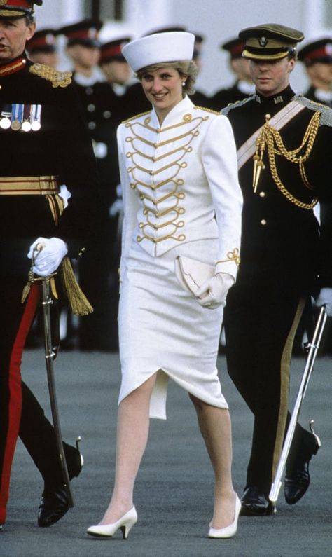 Military Suit, Princess Diana Dresses, Princess Diana Fashion, Catherine Walker, Princess Diana Photos, Princes Diana, Diana Fashion, Lady Diana Spencer, Diana Spencer