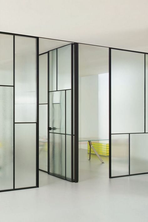 Glass Partition wall SHERAZADE WALL PATCHWORK by Glas Italia_6 Partition Wall Design, Glass Partition Designs, Glass Partition Wall, Partition Door, Berlin Apartment, Piero Lissoni, Italia Design, Apartment Renovation, Glass Partition