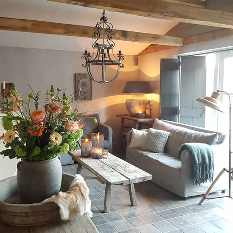 Rural Living Room, Cottage House Interior, Cosy Interior, Rural Living, Home Modern, Cottage Living, Home Fashion, Cottage Style, Banking