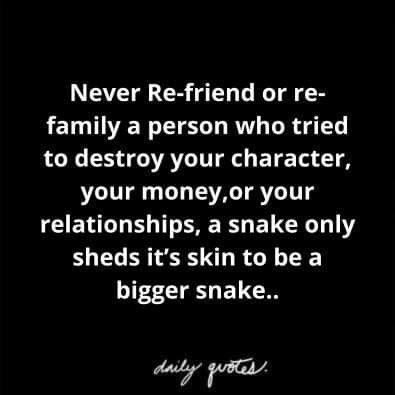 Quotes For 2 Faced People, Better Without You, Toxic Funny Quotes, Toxic Quotes Funny, Dysfunctional Family Quotes Funny, Two Faced People, Toxic Friends, Swag Quotes, Lesson Quotes