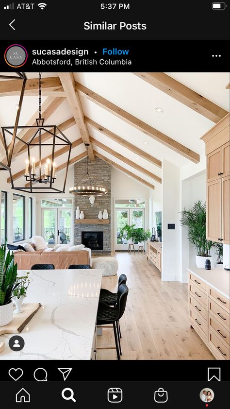 Farmhouse Interior, Open Concept Kitchen, Wood Beams, A Living Room, House Inspo, Open Concept, Dream Home Design, Home Fashion, House Inspiration