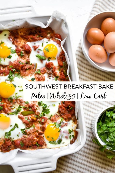 This Southwest Breakfast Bake is the perfect easy breakfast with a great mix of flavors the whole family will love. It's paleo, low carb and Whole30 compliant making it a healthy breakfast option #whole30recipes #paleorecipes #whole30breakfast #lowcarbrecipes Southwest Breakfast, Paleo Recipes Breakfast, Whole 30 Breakfast, Breakfast Routine, Keto Paleo, Keto Diet Menu, Paleo Whole 30, Paleo Breakfast, Clean Living