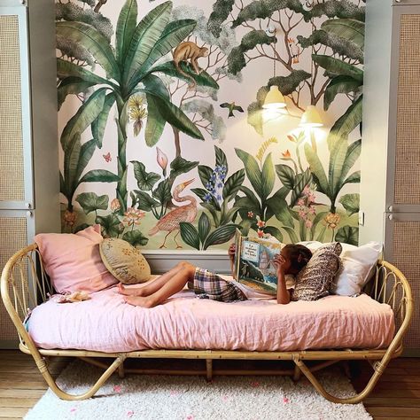 Girls Jungle Room, Girl Jungle Room, Girls Jungle Bedroom, Vine Weaving, Jungle Bedroom Theme, Jungle Theme Rooms, Jungle Themed Bedroom, Jungle Bedroom, Shared Girls Room