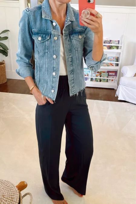 Tall wide leg pants. Banana Republic. Evereve. Jean jacket Black Wide Pants Outfit, Black Wide Pants, Tall Wide Leg Pants, Wide Pants Outfit, Wide Leg Jeans Outfit, Airport Outfits, Navy Jacket, Wide Jeans, Wide Pants