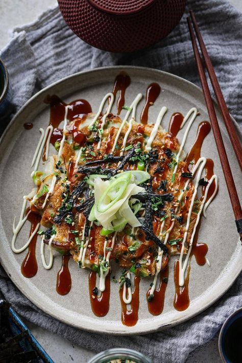 Vegan Okonomiyaki, Trumpet Mushrooms, Okonomiyaki Recipe, Chickpea Stew, Savory Pancakes, Grilled Mushrooms, Vegan Mayonnaise, Nutrition Articles, Vegan Condiments