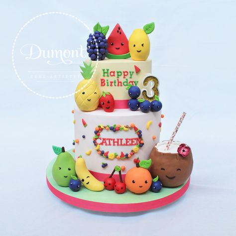 Fruits Theme Cake, Fruit Theme Cake Ideas, Hey Bear Birthday Cake, Tutti Frutti Birthday Cake, Hey Bear Cake, Fruit Themed Cake, Cake With Matching Cupcakes, 1st Birthday Boy Themes, Twotti Fruity