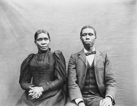 Paul Laurence Dunbar with his mother Matilda Dunbar Paul Laurence Dunbar, Women's Army Corps, George Balanchine, Ohio History, Disc Jockey, Dayton Ohio, Dance Company, Black Art Pictures, Contemporary Dance