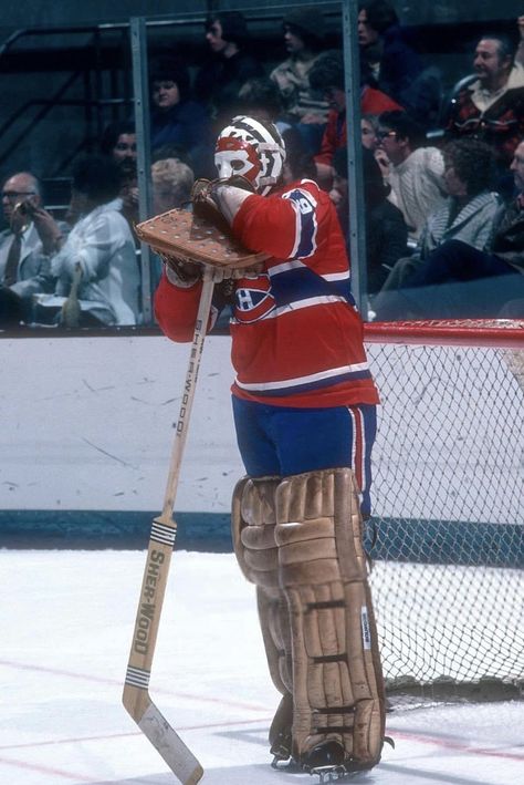 Ken Dryden, Hockey Pictures, Montreal Canadians, Hockey Stuff, Hockey Goalie, Montreal Canadiens, Ice Hockey, Montreal, Nhl