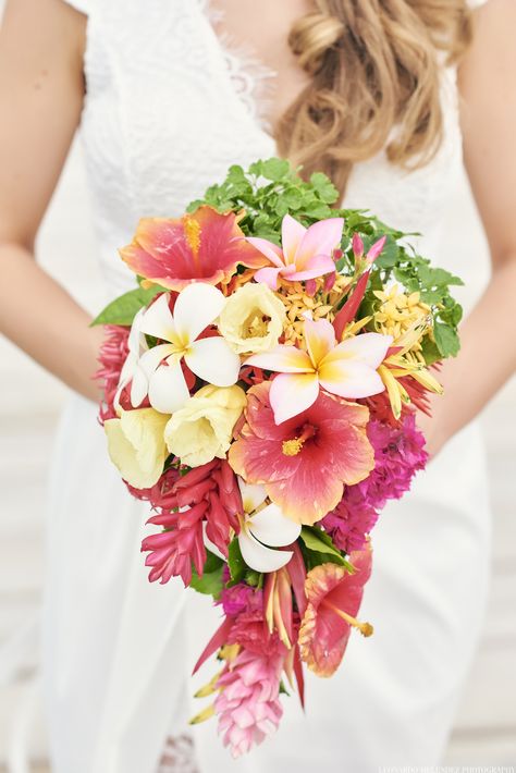 cascading bouquet Pink Hibiscus Wedding Bouquet, Hibiscus Flower Wedding Bouquet, Tropical Beach Wedding Bouquet, Hibiscus Wedding Flowers, Hawaii Wedding Bouquet Tropical Flowers, Mexico Wedding Bouquet, Hibiscus Bridal Bouquet, Plumeria Bouquet Wedding, Tropical Flower Bouquet Wedding