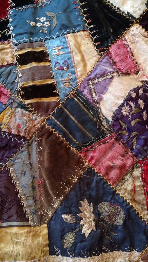 1885 antique crazy quilt Whimsigoth Quilt, Crazy Quilts For Beginners, Crazy Patchwork Ideas, Crazy Quilt, Crazy Patchwork Quilt, Crazy Quilt Tutorials, Crazy Quilting, Crazy Quilts Patterns, Crazy Quilt Stitches