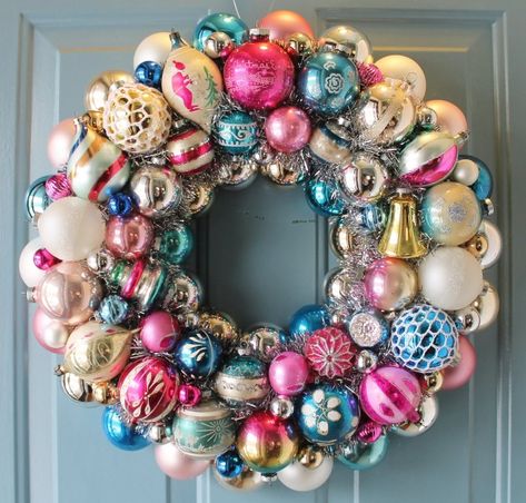 Vintage Ornament Wreath - 20 Stunning Handmade Christmas Wreaths Christmas Wreath Designs, Ornament Wreaths, Vintage Ornament Wreath, Handmade Christmas Wreaths, Vintage Wreath, Shiny Brite Ornaments, Christmas Ornament Wreath, Wreath Tutorial, Wreath Christmas