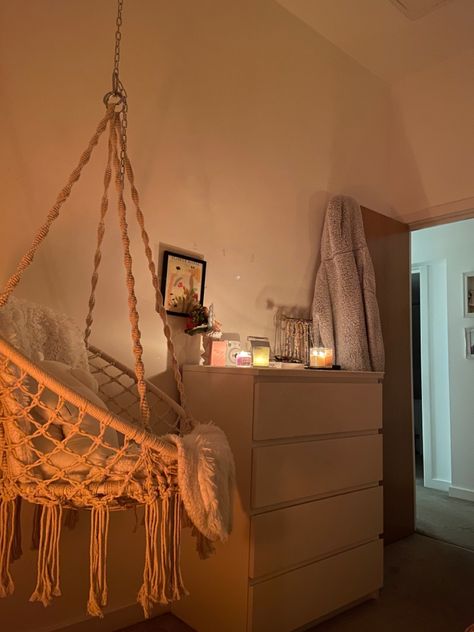 Hanging Chair Room Ideas, Hanging Chair In Small Bedroom, Hang Chair In Bedroom, Reading Nook Hanging Chair, Hanging Chairs Indoor, Small Hanging Chair In Bedroom, Chair Hammock In Bedroom, Cozy Hanging Chair, Swings Bedroom