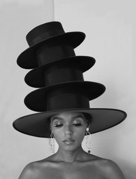 Janelle Monae Aesthetic, Wax Man, Janelle Monae, Allure Magazine, Janelle Monáe, Aesthetic Tumblr, Black Excellence, Miley Cyrus, Britney Spears