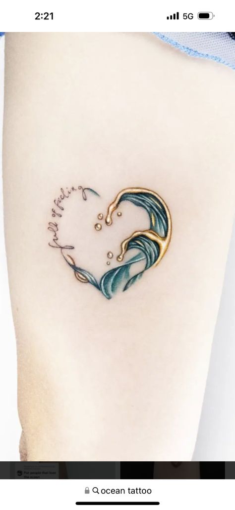 Beachy Tattoos, Seashell Tattoos, Herz Tattoo, Wave Tattoo, Tasteful Tattoos, Beach Tattoo, Tatuaje A Color, Mermaid Tattoos, Symbol Tattoos