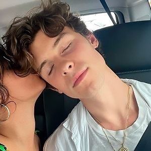 Shawn Mendes Funny, Happy Birthday My Love, Funny Science, Funny Science Jokes, Science Jokes, Celeb Crushes, Ig Post, Funny Pics, Shawn Mendes