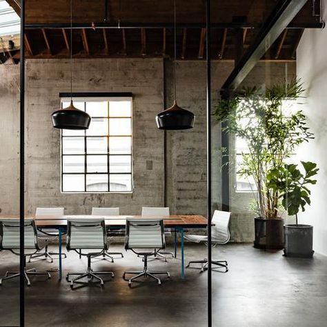 Startup Office Design Ideas for a Flying Start | Fat Shack Vintage Modern Rustic Office, Plant Office Design, Startup Office Design, Best Office Design, Meeting Room Design Office, Interior Design Blogs, Meeting Room Design, Startup Office, Industrial Office Design