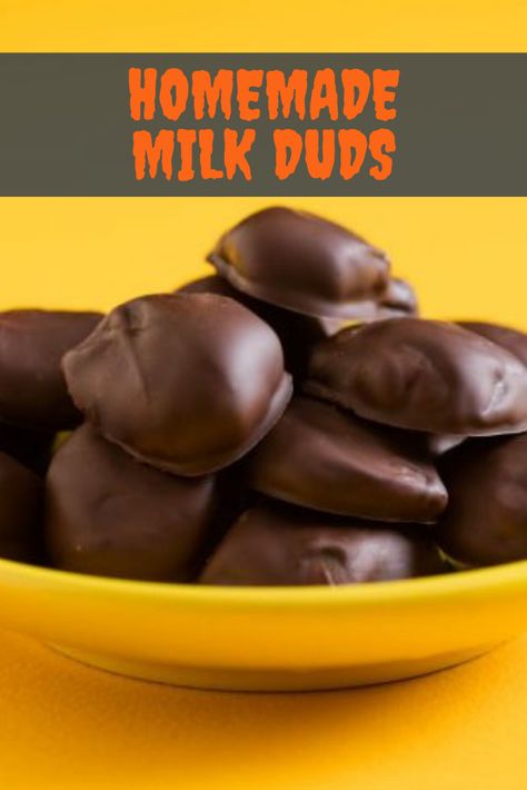 Homemade Milk Duds | I've always treated Halloween mostly as an excuse to eat candy that I would never buy during the rest of the year—but I might have to stop buying Milk Duds even at Halloween, because these lightly bittersweet DIY versions are so much tastier. Plenty of cream in the caramel means it comes out nicely soft and chewy.   #halloween #halloweenrecipes #halloweeninspo #seriouseats #recipes Cow Tails Candy, Old Fashioned Candy Recipes, Movie Theater Candy, Candy Homemade, Home Made Candy, Homemade Candy Bars, Homemade Milk, Candy Bar Recipe, Milk Duds