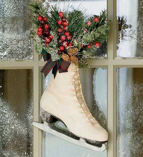 ice skates Christmas Ice Skates, Inexpensive Christmas, Winter Jewelry, Ice Skate, Ice Skates, Woodland Christmas, Diy Holiday Decor, Primitive Christmas, Noel Christmas