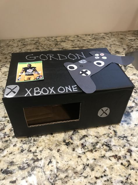 Gamer Valentines Boxes For Boys, Gaming Valentines Boxes, Playstation Valentines Boxes, Xbox Valentine Box Ideas, Video Game Valentines Boxes, Valintine Box Ideas, Valentine Craft Gifts, Valentines Card Holder, Kids Valentine Boxes