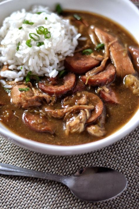 Carrot Ideas Dinners, Prison Recipes How To Make, Hearty Dinner Recipes Comfort Foods, Gumbo Ingredients, Vegetarian Gumbo, Andouille Sausage Gumbo, Gumbo Recipe Easy, Creole Chicken, Chicken And Sausage Gumbo