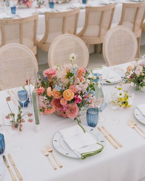 Pastel Wedding Theme, Wildflower Wedding Theme, Reception Dinner, Future Wedding Plans, Garden Party Wedding, Pastel Wedding, Wildflower Wedding, Whimsical Wedding, Wedding Table Settings