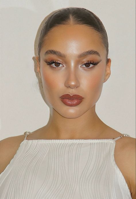 White dress, sleek hair, sleek bun, photoshoot, portrait Golden Berry Makeup, University Makeup, Flawless Face Makeup, Maquillage On Fleek, Natural Glam Makeup, Brown Skin Makeup, Smink Inspiration, Do The Work, Makeup Looks Tutorial