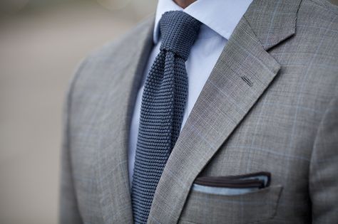 Windowpane Suit, Grey Suit Men, Latest Summer Fashion, Mens Fashion Blog, Knit Tie, Sharp Dressed Man, Style Inspiration Summer, Gray Suit, Well Dressed Men