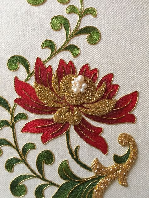 Silk thread (long and short stitch), gold thread, check purl, size - A4. Done by Larissa Borodich Bordado Jacobean, Gold Work Embroidery, Thread Design, Pola Bordir, Hand Work Embroidery, Pola Sulam, Handwork Embroidery Design, Hand Embroidery Design Patterns, 자수 디자인