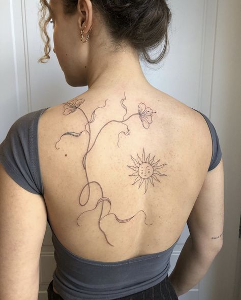 Earthy Tattoos, Tattoos For Black Skin, Shoulder Tattoos For Women, Simple Tattoo, Sun Tattoo, Dainty Tattoos, Subtle Tattoos, Elegant Tattoos, Feminine Tattoos