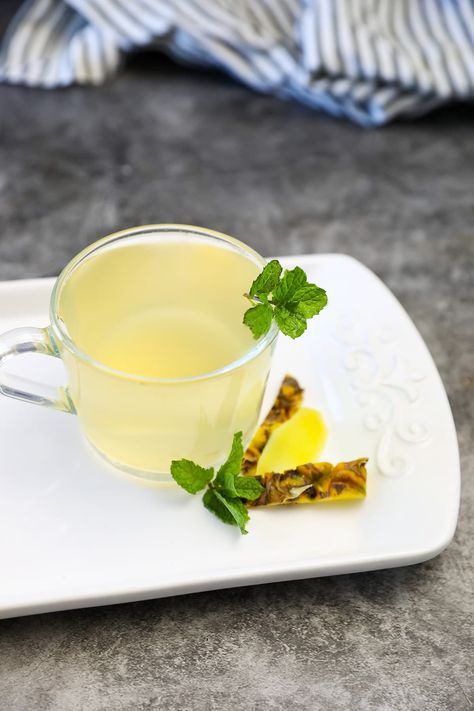 Pineapple Peel Tea - Healthier Steps Pineapple Peel Tea, Pineapple Tea, Pineapple Health Benefits, Pineapple Benefits, Detox Tea Recipe, Best Herbal Tea, Skin Tea, Pineapple Water, Holistic Recipes