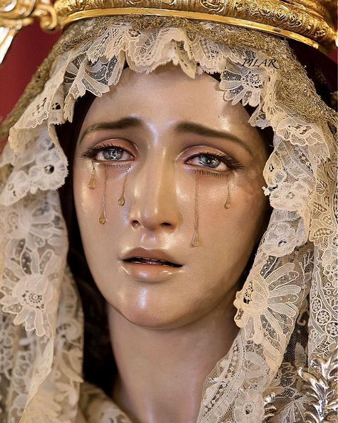 Maria Tattoo, Christian Imagery, Mary Tattoo, Christ Tattoo, Art Assignments, Mary Statue, Mama Mary, Our Lady Of Sorrows, Wallpapers Images