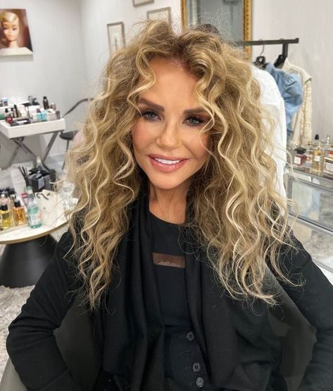 Dyan Cannon, Pretty Eye Makeup, All Of Me, Boring Hair, Hollywood Actors, Beauty Queen, Pretty Eyes, Hair Today, Beauty Queens