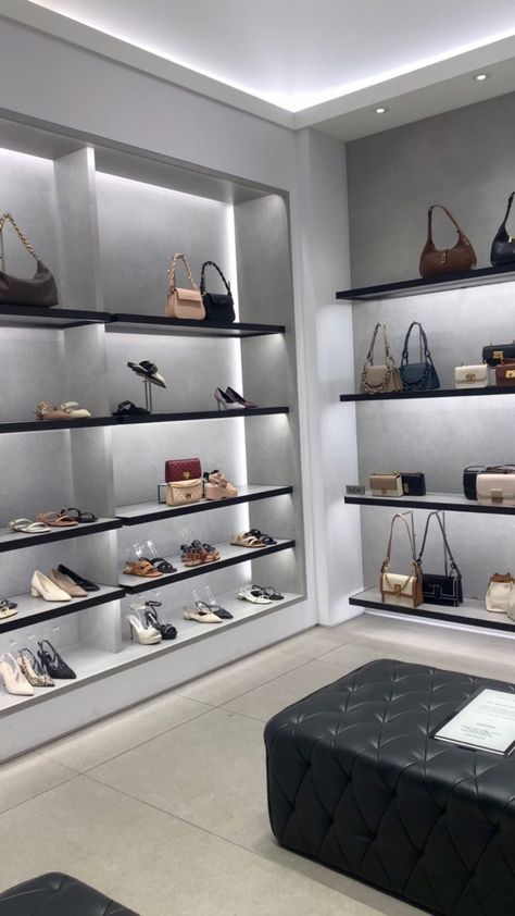 Charles And Keith Shoes, Charles And Keith, Shopping Pictures, Fake Pictures, Phone Camera, Beautiful Photos Of Nature, Charles Keith, Beautiful Photo