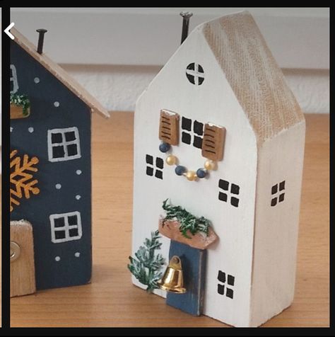 Mini Wooden Houses, Wooden House Decoration, Winter Houses, Miniature Village, Small Wooden House, Wood Houses, Winter Cottage, Wood Painting Art, Wooden Houses