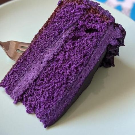 🎂PURPLE VELVET CAKE 🍰 INGREDIENTS:... - Shaireen's Kitchen Easy Ube Cake Recipe, Purple Velvet Cake, Purple Velvet Cakes, Ube Cake, Violet Cakes, Purple Food Coloring, Whiskey Cake, Velvet Cake Recipes, Purple Food