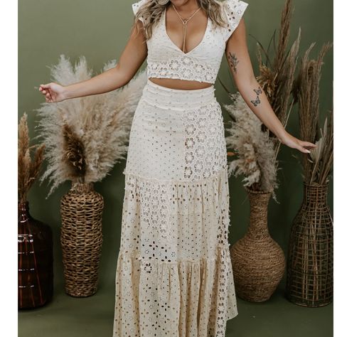 Never Warn New With Tags, Two Piece Set. High Quality And Even More Beautiful In Person. Wedding Plants, Bohemian Look, Two Piece Set, Two Piece Sets, Lace Skirt, New Color, Flapper Dress, Two Piece Skirt Set, Two Piece