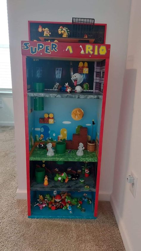 Super Mario Play House Diy, Super Mario Doll House Diy, Nintendo Dresser Diy, Mario Doll House, Super Mario Doll House, Lego Station, Dresser Remodel, Super Mario Room, Mario Toys