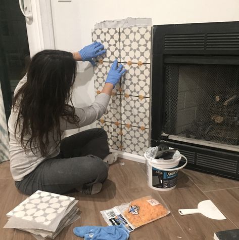 kate tile Diy Tile Fireplace Surround, Fireplace Makeover Tile, Tile Fireplace Makeover, Fireplace Redo, Diy Fireplace Makeover, Fireplace Bookshelves, Fireplace Update, Tile Fireplace, Fireplace Tile Surround