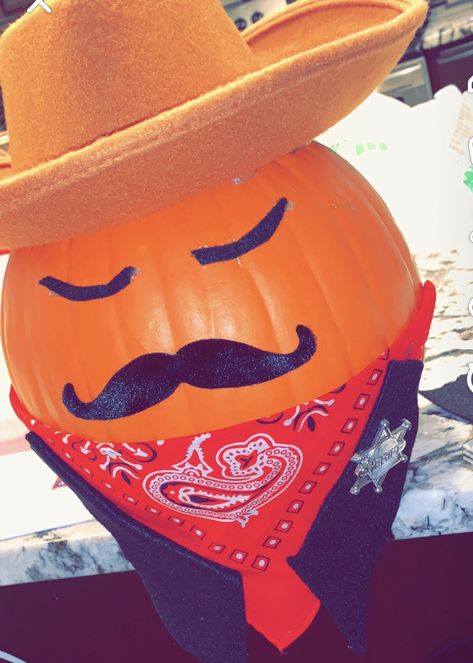 Ffa Pumpkin Painting Ideas, Cowboy Pumpkin Carving Ideas, Pumpkin Painting Ideas Western, Cowboy Pumpkin Painting, Western Pumpkin Painting Ideas, Bee Pumpkin, Cowboy Pumpkin, Decorated Pumpkins, Pumkin Carving