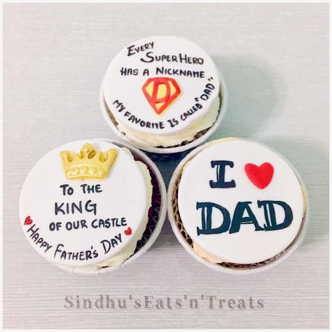 Father's Day cupcakes- cupcakes for dad Fathers Day Crafts Preschool, Fathers Day Cupcakes, Chocolate Candy Cake, Balloon Business, Bento Cakes, Crafts Preschool, Bento Cake, In Memory Of Dad, Candy Cake