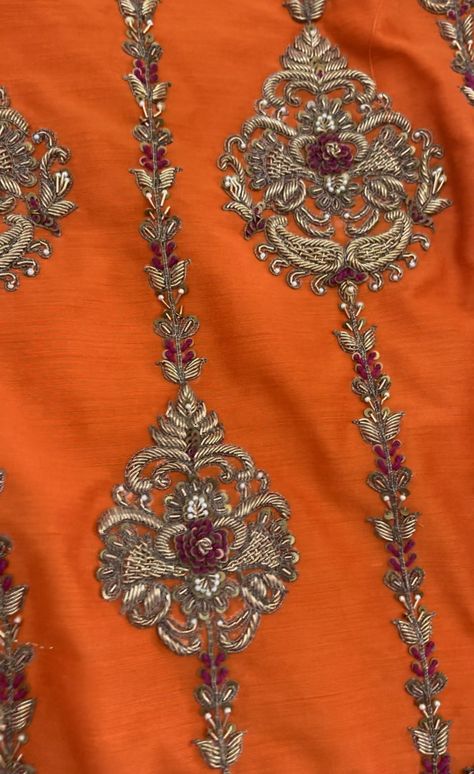 Hand Embroidery Zardozi Designs, Hand Embroidery Dupatta Design, Aari Work Embroidery Design, Zardozi Embroidery Designs, Kashida Embroidery, Fancy Dress Material, Diy Embroidery Shirt, Zardosi Embroidery, Zardosi Work