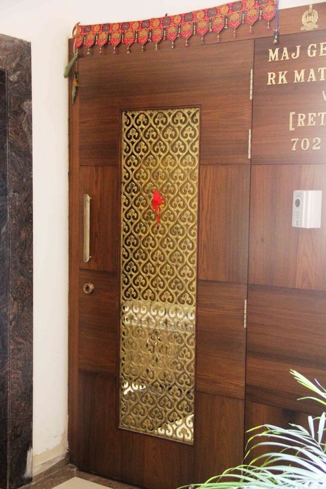 Safety Door Design Entrance, Wooden Jali, Wooden False Ceiling, Door Design Entrance, Safety Doors, Jali Door, Entry Door Designs, Main Doors, Door Grill