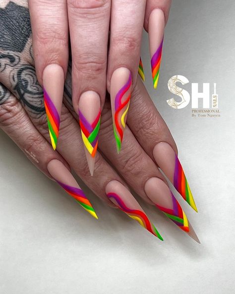 TOM NGUYEN on Instagram: “You can celebrate Pride Month and the LGBTQ community with our Signature Artist Series Liner Gel Art Vol. 1 collection of Pride nail art…” Pride Nails Designs, Pride Nail, Almond Nails Designs Summer, Pride Nails, Rainbow Nail, Matte Nail Art, Pink Ombre Nails, Tie Dye Nails, Plaid Nails