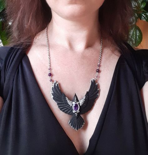 Ophelia Costume, Crow Jewelry, Crow Necklace, Wattpad Ideas, Raven Jewelry, Raven Necklace, Gothic Pendant, Black Raven, Halloween Gothic