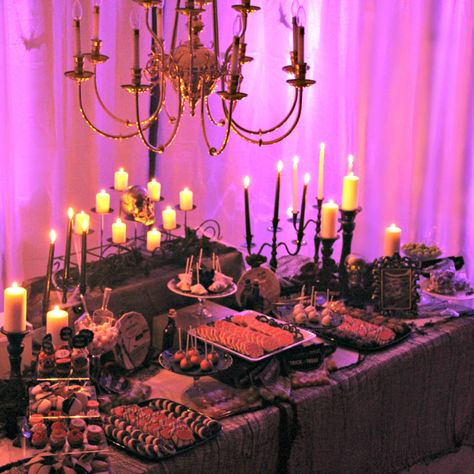 Halloween Cake Table Decor, Halloween Party Cake Ideas, Halloween Dessert Table Decor, Goth Table, Halloween Dessert Table Backdrop, Halloween Snack Table Ideas, Halloween Sweets Table, Gothic Dessert Table, Halloween Sweet 16 Party Ideas