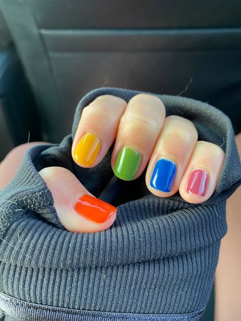 Colorful Natural Nails, Cute Nail Color Combinations, Easy Nail Painting Ideas, Pride Nails Simple, Painted Nails Ideas Short, Easy Nail Painting, Nail Colour Combos, Sapphic Nails, Nails Color Combinations